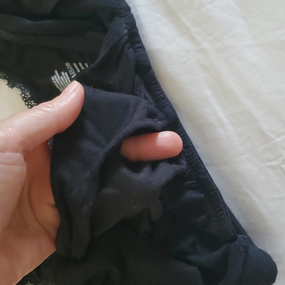 Motherhood Black Nursing Bra Size Small - Picture 3 of 5